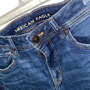 American Eagle Outfitters: Women’s Jeans (Size 8—SHORT)